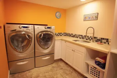 Laundry Space by Williams Contracting, Inc.