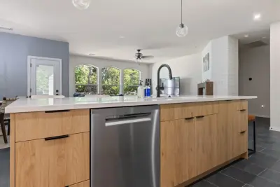 Cedar Park - Kitchen and Bath Renovation and Office Transformation at Linden Loop by TRS Build
