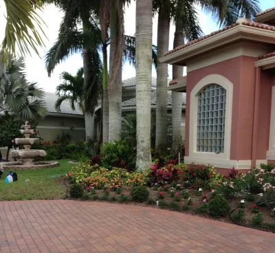 Jaguar Garden Designs - Tree & Shrub Care in Boca Raton, FL