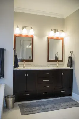 LZ Executive Suite by Labra Design Build