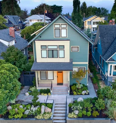 Lake Forest Landscape Co. LLC - Garden Remodeling in Lake Forest Park, WA