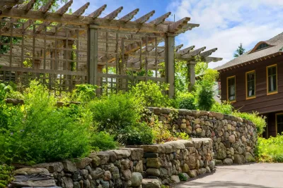 Cottage Landscape Lake Minnetonka — Landscape Design project by Landscape Renovations, Inc. in Wayzata