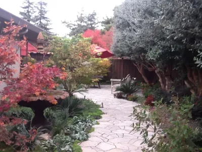 Ecofriendly Interlocking Paver Patio — Landscape Design project by Michael Glassman & Associates in Manteca