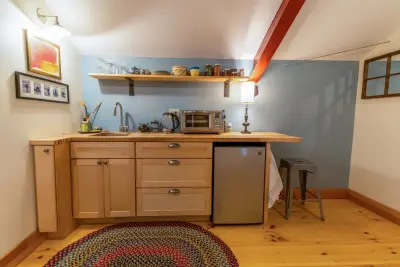 Guide Construction Solutions - Flooring Installation Services in Burlington, VT