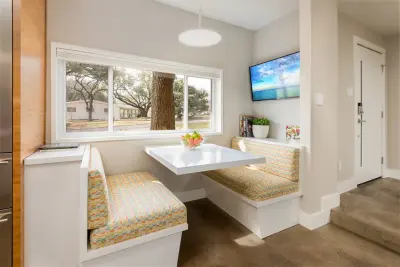 Northaven Mid-Century Renovation by Sardone | McLain