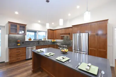 Craftsman Homes: The Authentic Northwest by Sockeye Homes
