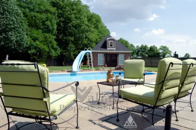 Poolhouse with Workspace and Guest Accommodation — Design-Build Services project by Valiant Home Additions