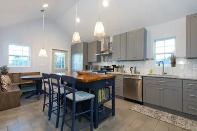 Robertson Renovations Inc - Siding & Exterior Remodeling in Charlottesville, VA