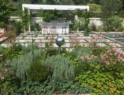 Encino — Landscape Design project by Paradise Gardens Landscape Design Inc in Los Angeles