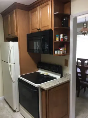 Kitchen Design & Cabinetry - Countertop Installation Services in Mobile, AL