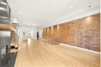 Penthouse at Dupont Circle — Kitchen Remodeling project by Decor Muse