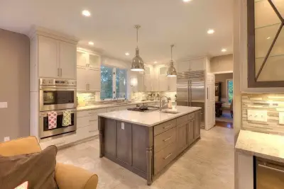 Independent Paint & Flooring - Custom Cabinets & Cabinetry in Mankato, MN