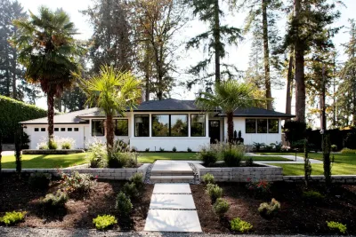 Raleigh Hills Home, Portland. OR by The White Pear LLC, Design & Build
