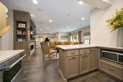 Rebecca Ryan Design - Custom Cabinets & Cabinetry in Edina, MO