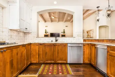 Yellow Desert — Kitchen Remodeling project by Design Alliance