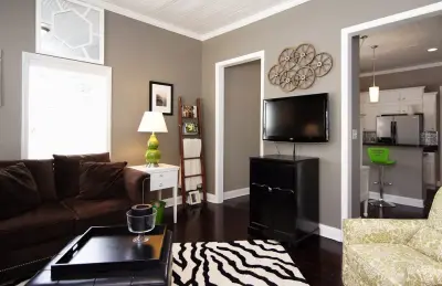 Modernizing a Historic Cottage Decor — Kitchen Remodeling project by Lisa Stewart Design