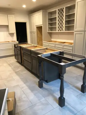 Maureen Mayeaux Design - Custom Cabinets & Cabinetry in Collierville, TN