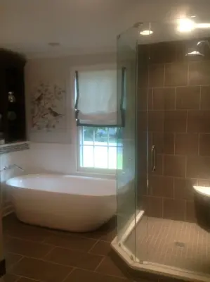 Jay Home Renovation; EK Designs LLC & David Rosenkranz Custom Homes — Kitchen Remodeling project by Eva Keegan