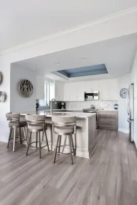 West Bay Kitchen Renovation — Kitchen Remodeling project by DaVinci Kitchens, Bath, & Cabinetry