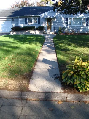 Mitchell: Walkways - North Haven by TJB-INC Landscape & Drainage Contractor