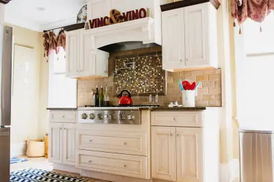 Susquehanna Traditional Kitchen — Kitchen Remodeling project by Mariotti Building Products