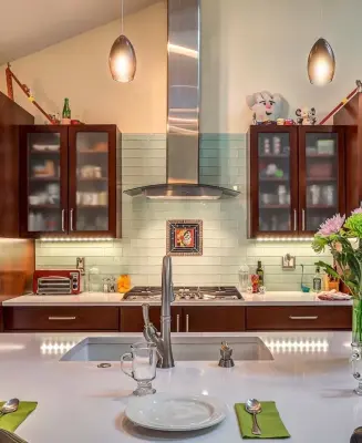Silverline Medallion & Frameless Holiday — Kitchen Remodeling project by The Kitchen Place