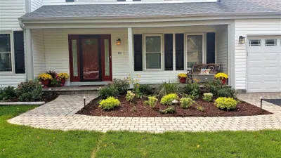 Wave Outdoors Landscape + Design - Outdoor Lighting Installation in Mt. Prospect, IL
