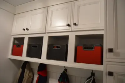 Peyton Maple Diamond Mud Room — Kitchen Remodeling project by Jeff Shafier Of Lowe's Home Improvement