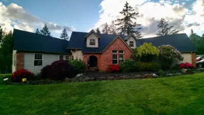 Roof Down Construction LLC - Roofing & Gutter Services in Washougal, WA