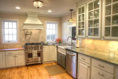 Mohr Construction LLC - Flooring Installation Services in Norman, OK