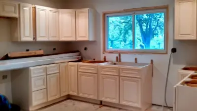 RMR Construction - Flooring Installation Services in Posen, IL