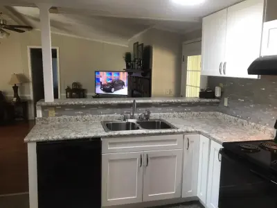 Southern Boy Construction & Home Remodeling LLC - Flooring Installation Services in Nashville, GA