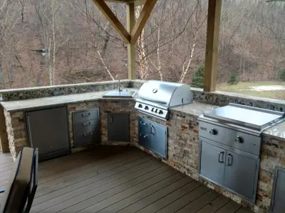 Xtreme Remodeling and Contracting LLC - Flooring Installation Services in Elsberry, MO