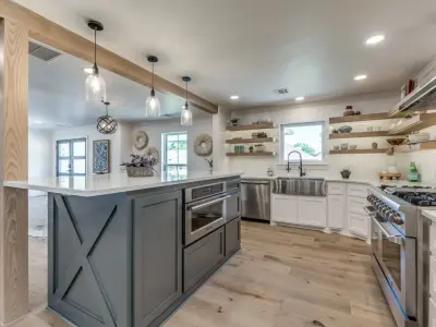 Real Service, LLC - Custom Home Builders in Del City, OK