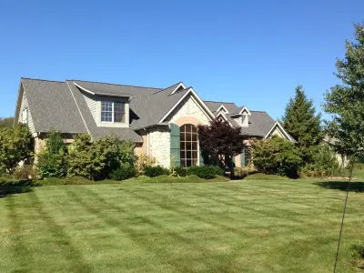 Henderson Roofing & Construction - Roofing & Gutter Services in Canton, OH