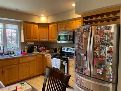 Cabinet resurfacing by Gölsmith Painting Company