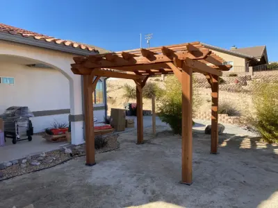 Built 3 Pergolas by López Painting