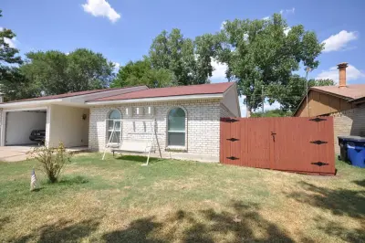 Fresh Coat Painters of Allen McKinney Frisco Plano - House Painting Services in Allen, TX