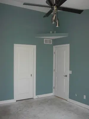 J & H Painting - Window Installation & Replacement in Le Claire, IA