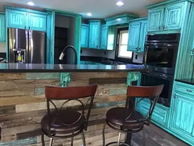Hue Got It" Painting - Flooring Installation Services in Odessa, TX