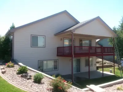 Phil's Pro Painting and Home Improvements - Flooring Installation Services in Evans, CO