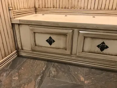 Integrated coat hanger — House Painting Services project by A+HomeWork