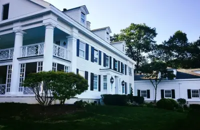 Fernandez Painting - House Painting Services in Farmington, CT