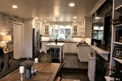 Kitchen and Bath Square DESIGN+BUILD - Flooring Installation Services in Wayne, PA