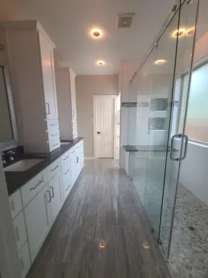 HG Luxury Homes - Flooring Installation Services in The Woodlands, TX