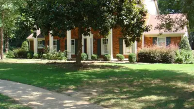 Lawn Enforcement, Inc. - Tree & Shrub Care in Memphis, TN