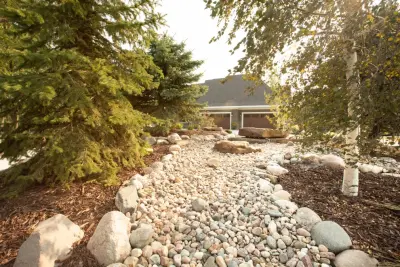 Miles Lawn & Landscaping - Landscape Construction in Grand Island, NE