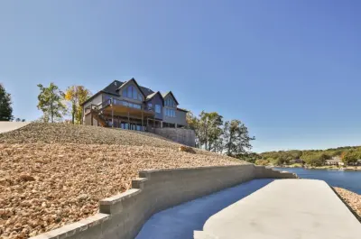 99 Stone Hill — Landscape Construction project by O.A.K. Homes