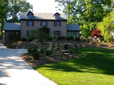 Pinnacle Land Managment, Inc. - Tree & Shrub Care in Knoxville, TN