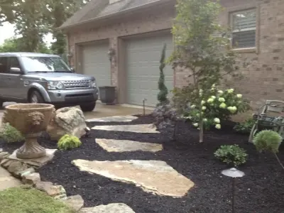 Hometown Lawns Landscape Management - Tree & Shrub Care in Jonesboro, AR